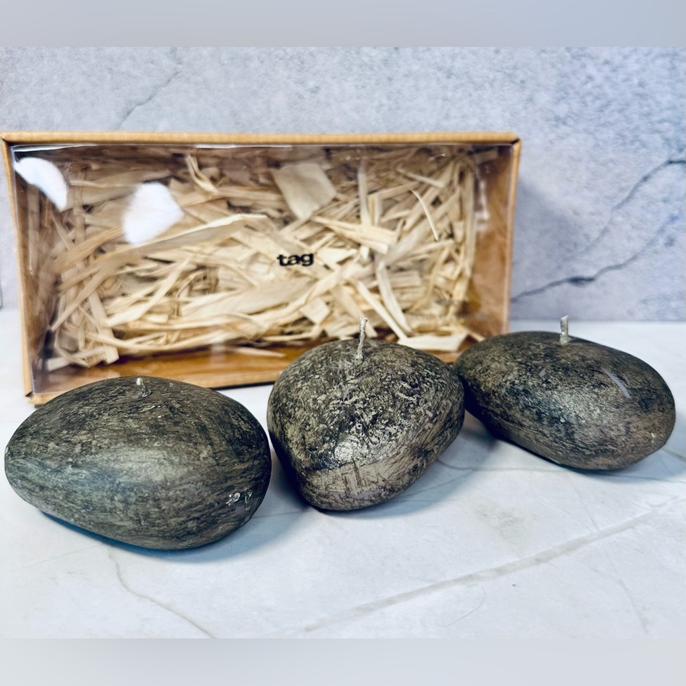 New In Box Trio of River Stone Floating Wax Candles by Tag 3”L x 2.5”W